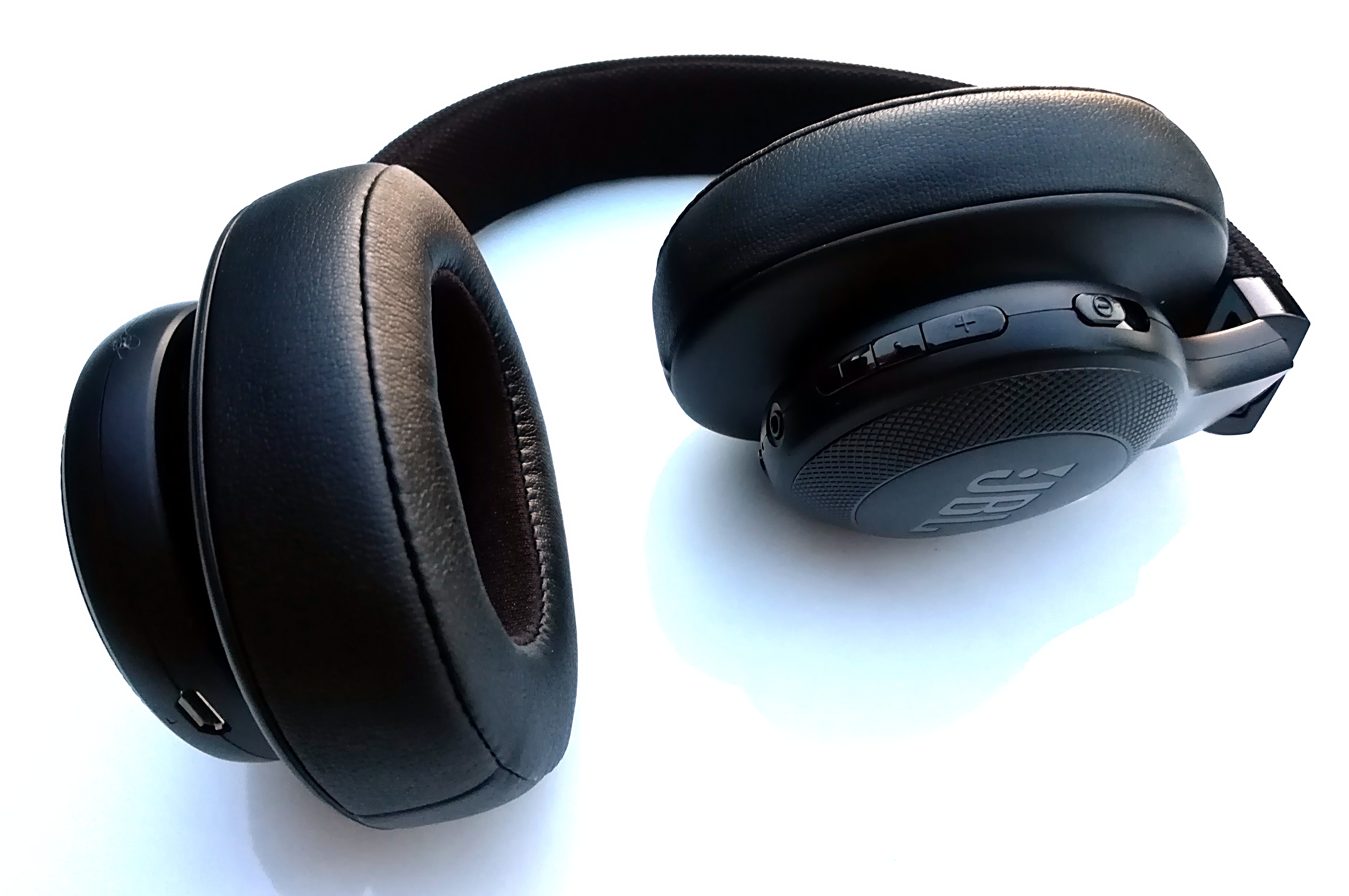 E55BT - Bluetooth headphones in test | igor'sLAB