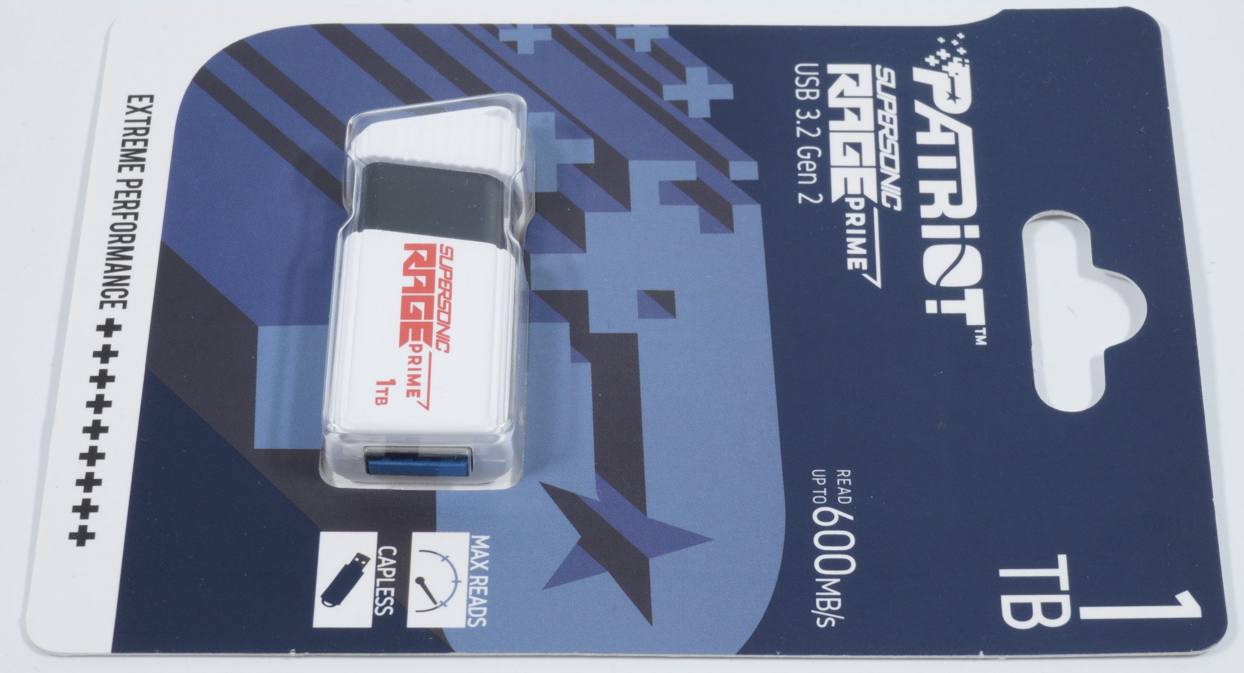Patriot SUPERSONIC RAGE PRIME 1 Review - Small USB stick with SSD qualities in writing reading | igor´sLAB