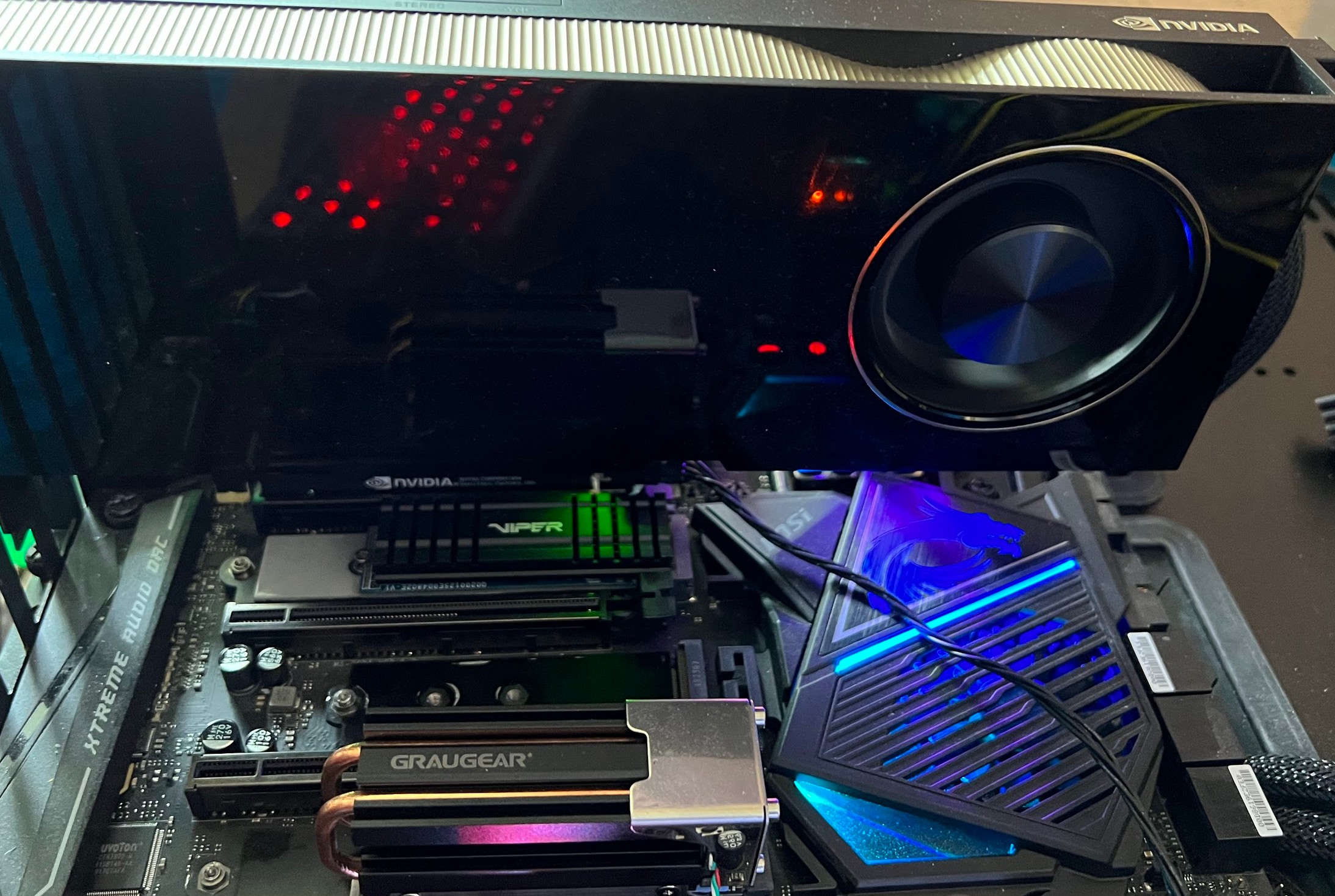 AMD Ryzen 7 5800X3D gegen den Rest - Workstation-Test mit so einigen Schatten und etwas weniger Licht