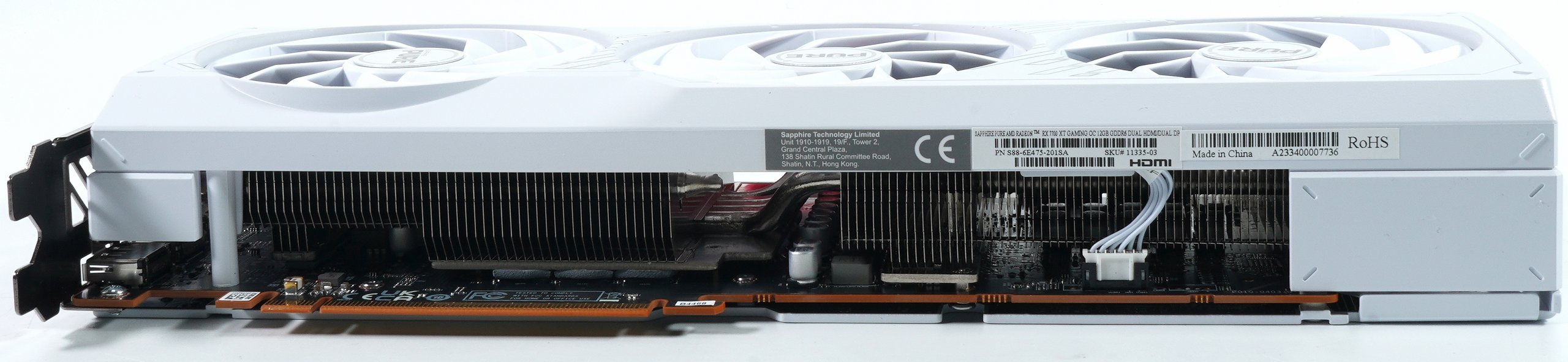 Igor Wallossek on LinkedIn: Sapphire Radeon RX 7700 XT Pure 12 GB in review  - A real dream in white…